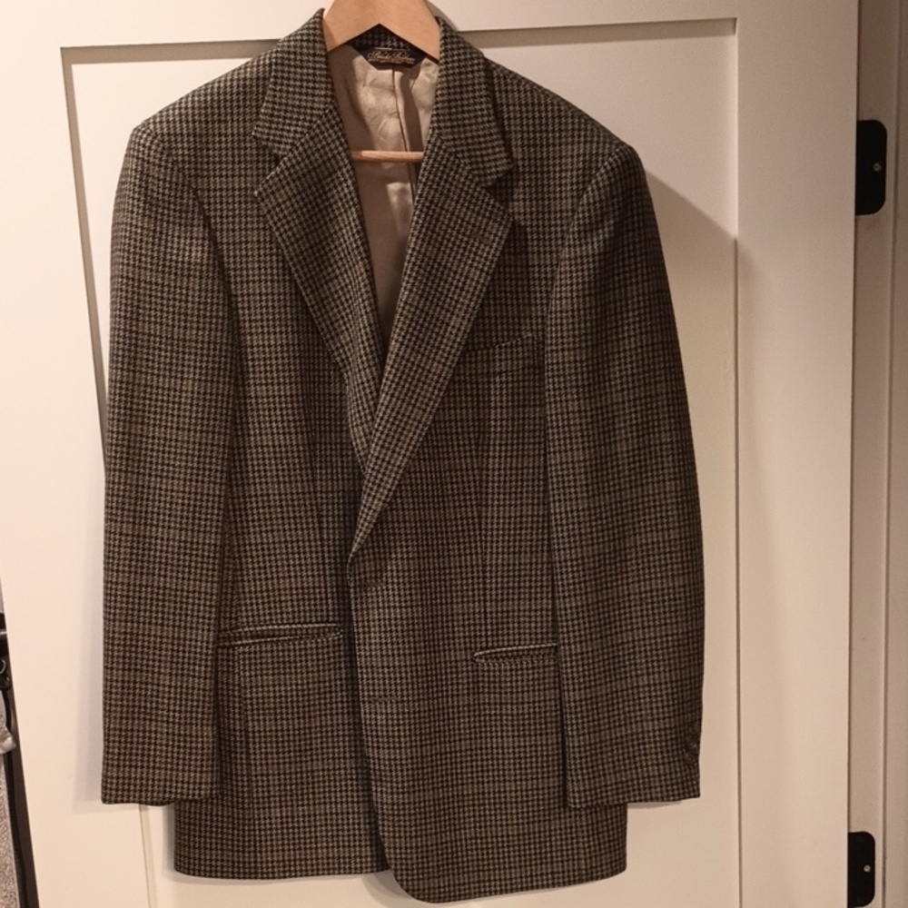 Brooks Black and White Sport Coat Classic Style
